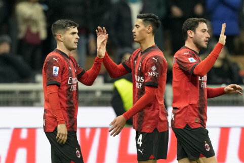 AC Milan" narrowly defeated "Sassuolo" club