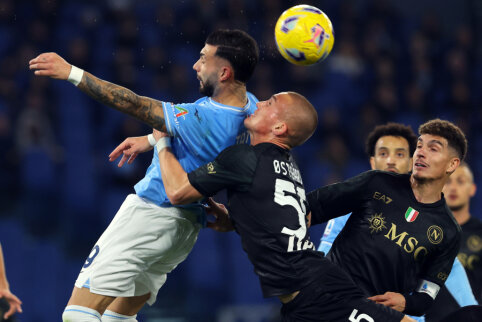 A draw captured in blank matches between "Lazio" and "Napoli" in Italy