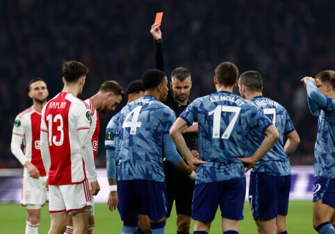 The UEFA Conference League match between "Ajax" and "Aston Villa" ended peacefully