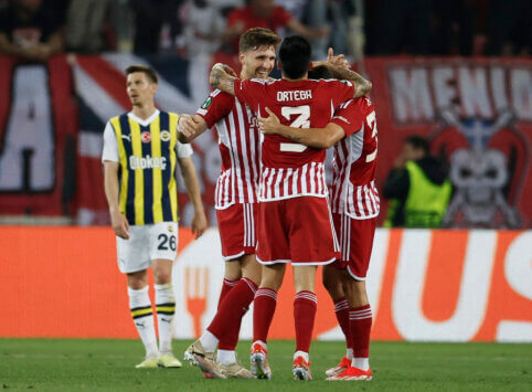 Conference League: Olympiacos managed to deal with Fenerbahce team in a goal thriller