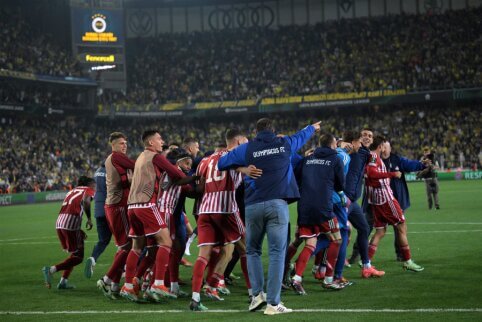 Olympiacos" secured their ticket to the Conference League semi-finals