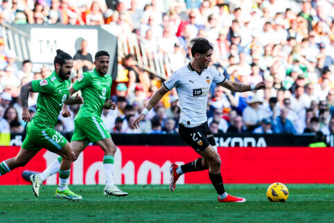 Real Betis" club defeated table neighbor "Valencia" after a tough fight