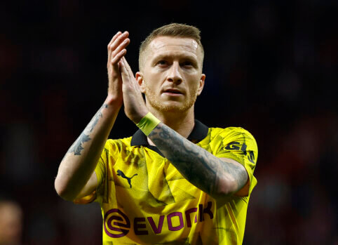 At least three clubs are fighting for M. Reus' autograph