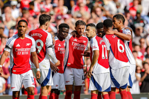 B. Saka and K. Havertz lead Arsenal to their first victory of the new season.