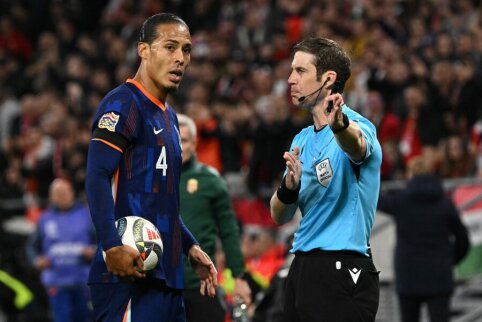 V. van Dijk leaves the Netherlands national team camp