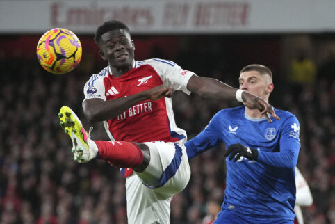 "Arsenal" was unable to defeat the Everton team at home.