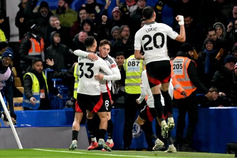 Chelsea fell to Fulham at the end of the match, Newcastle dealt with Aston Villa.