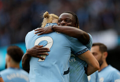 Manchester City trounced West Ham at home