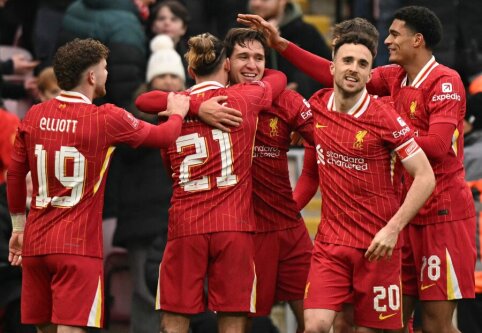 F. Chiesa's first goal marked an easy 'Liverpool' victory in the FA Cup