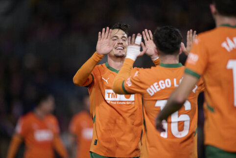 Valencia, sitting at the bottom of the Spanish championship, reached the quarterfinals of the Copa del Rey.