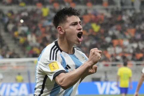 Argentina's twenty-somethings swept past their principal rivals from Brazil.