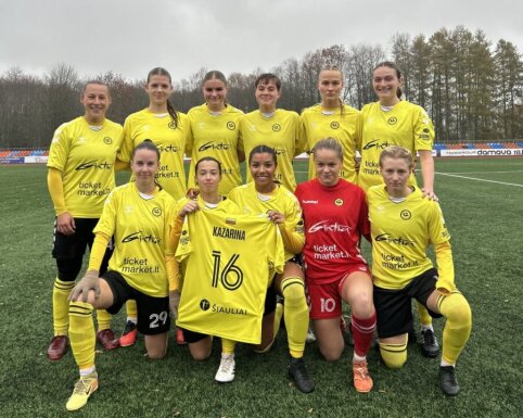 S. Beek: 'Young female footballers show great desire to improve'