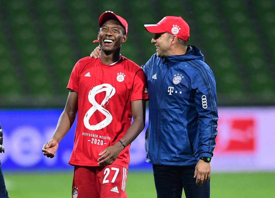 "Picture": D. Alaba prepares an important message