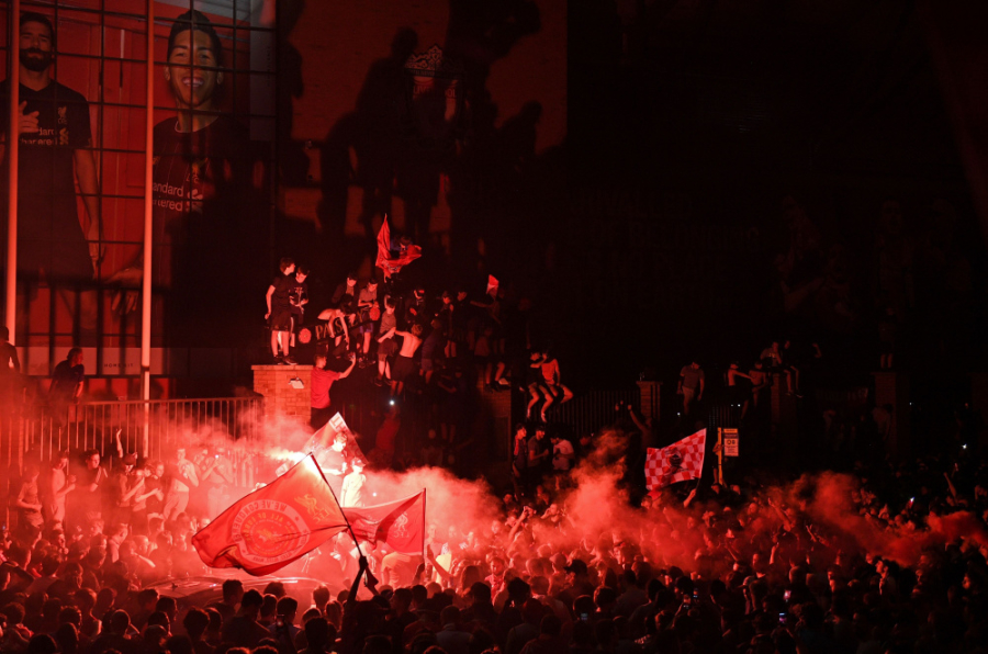 Long-awaited celebration in Liverpool: J. Kloppo's tears and thousands of triumphant fans