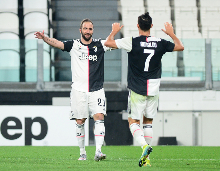 Official: G. Higuain moves to Miami "Inter"