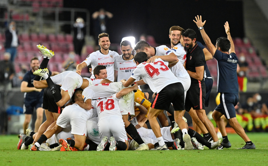 "Sevilla" triumphed in the Europa League after winning a wonderful final.