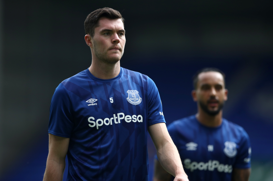 M. Keane signed a new contract with Everton.