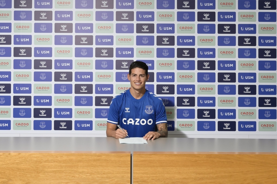 Official: J. Rodriguez moves to "Everton"