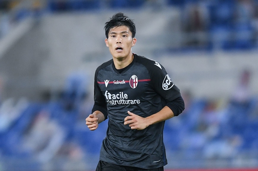 "Arsenal" defense will be strengthened by the 22-year-old Japanese player from the "Bologna" team