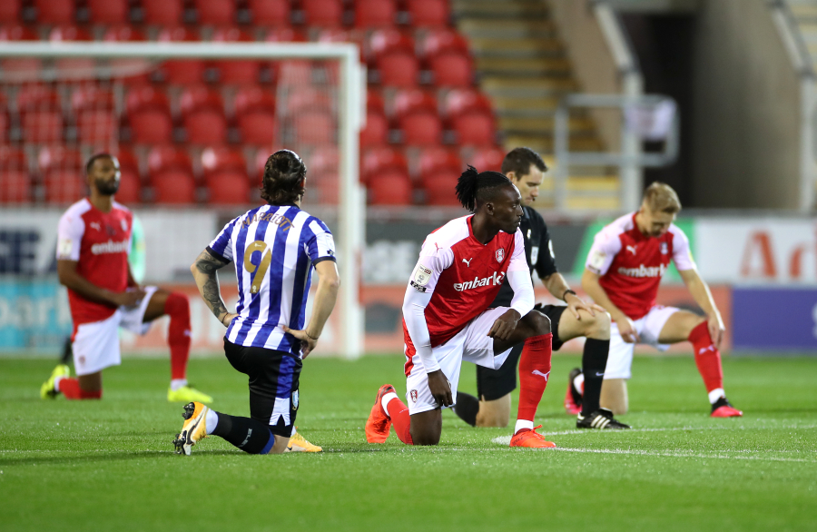 "Match stopped in England for a bizarre reason"