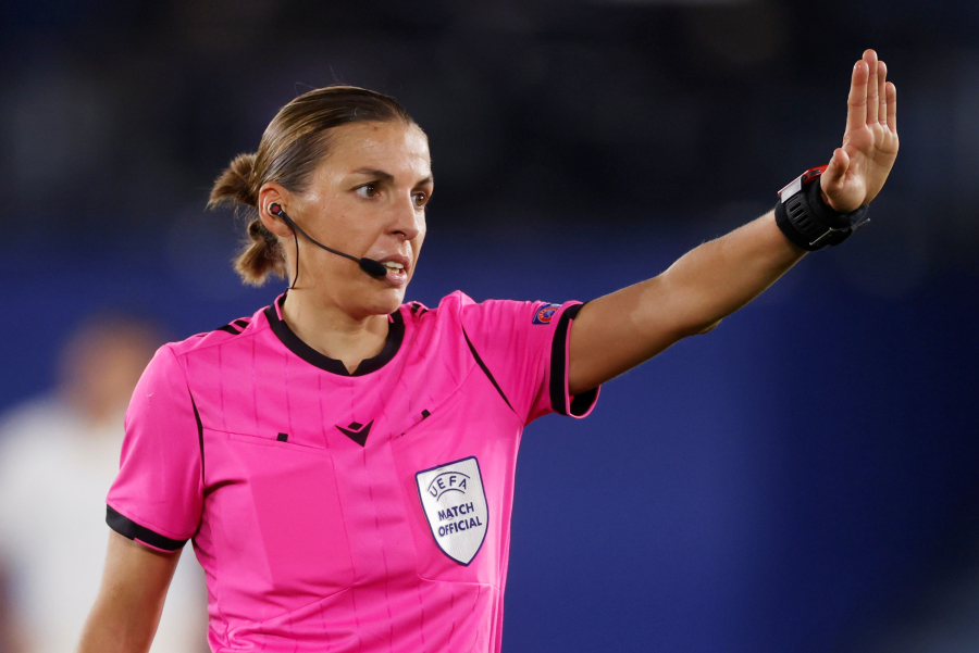 Historical moment: the women's referee brigade will lead the World Championship matches