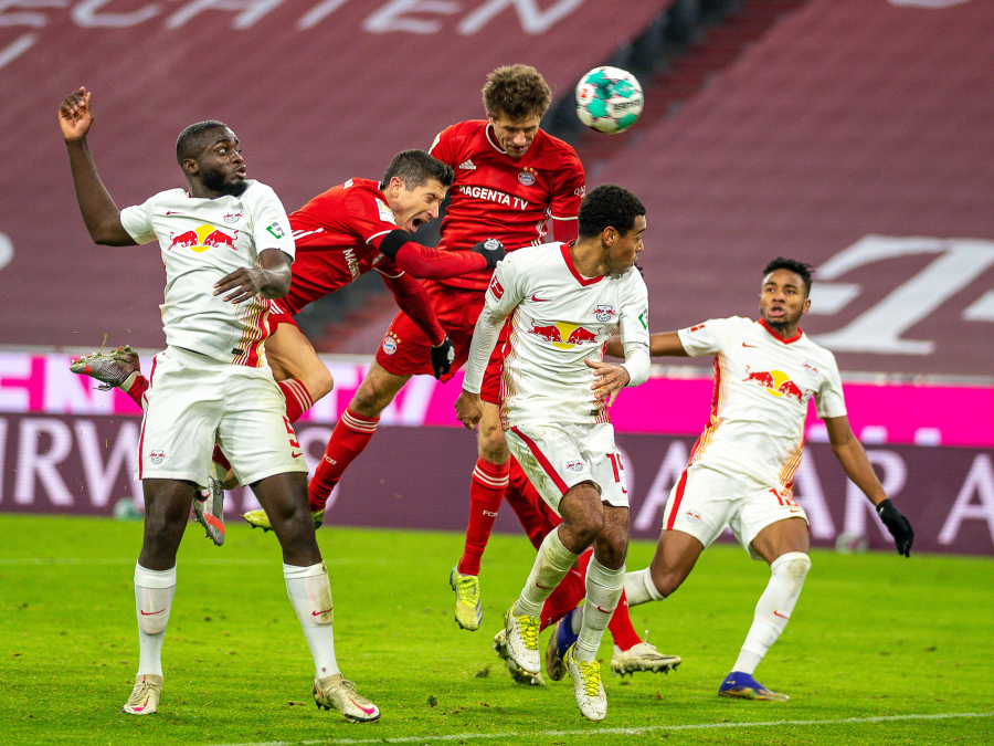 "Bundesliga": "Bayern" and "RB Leipzig" goal thriller, "Borussia" and "Eintracht" draw