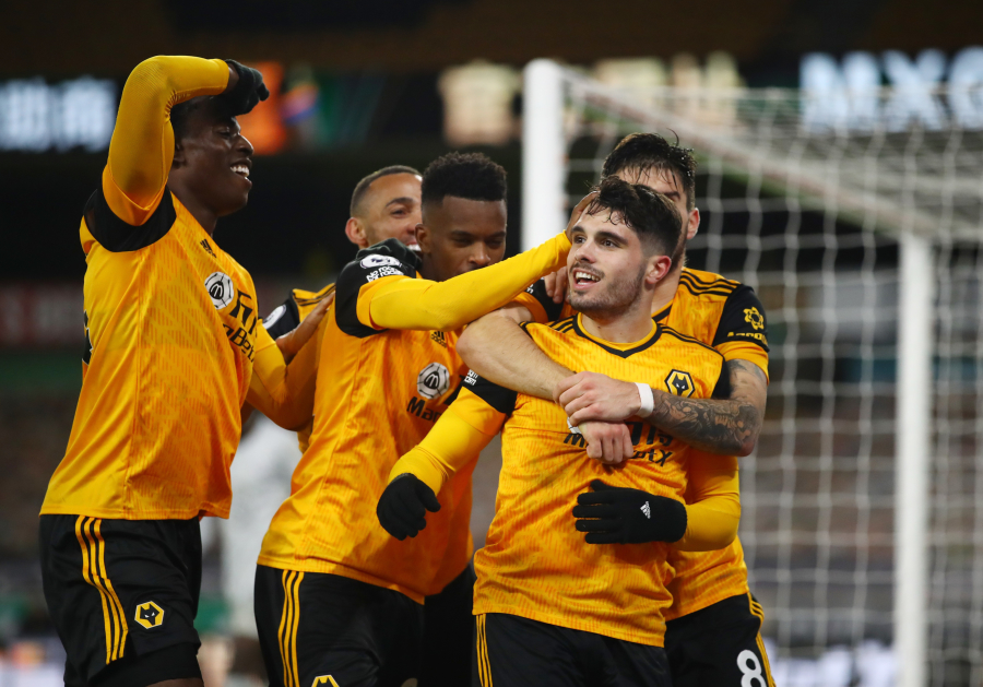 At the end of the match "Wolves" defeated the "Chelsea" team