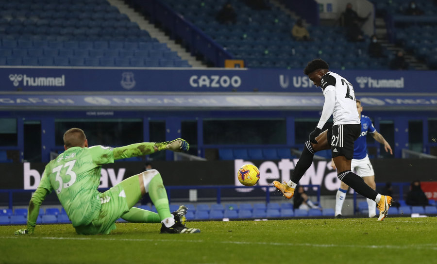 "Fulham" unexpectedly defeated "Everton" team