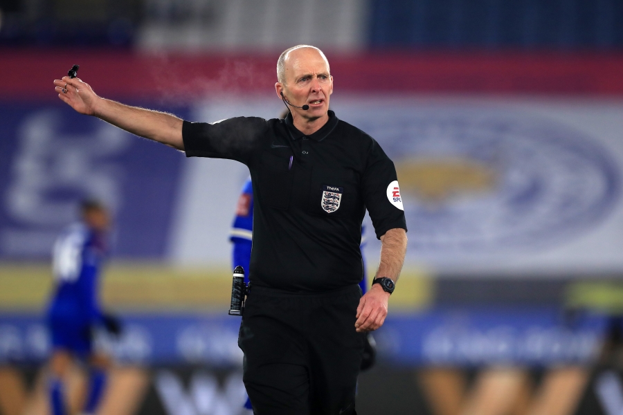 After threats of death M. Dean returns to refereeing Premier League matches.