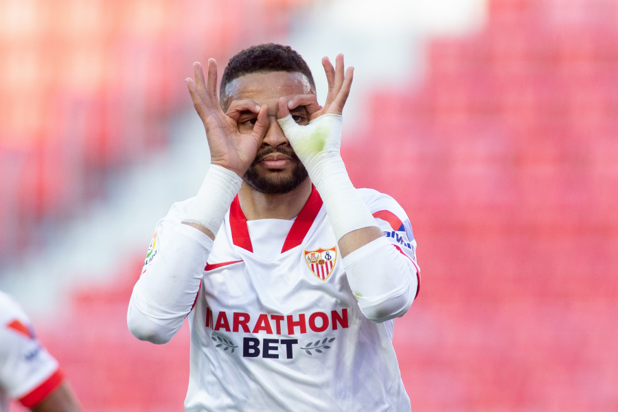 "The League": "Sevilla" defeated "Valencia"