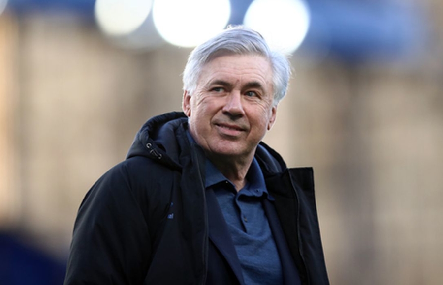 C. Ancelotti enters the records of the "Real" club