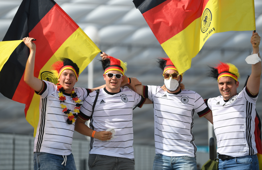 FIFA World Cup: Germany - Japan (live)