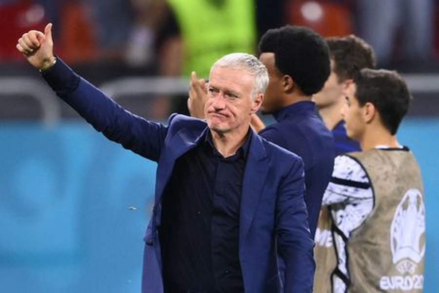 D. Deschamps does not rush to make a decision about his future