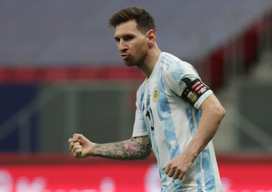 Legend: Messi will not surpass Maradona even if he becomes a four-time world champion.