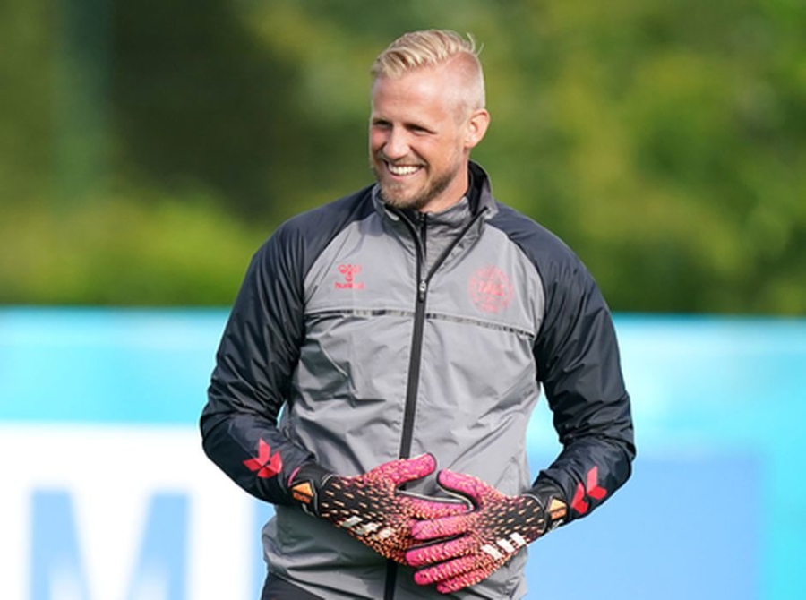 K. Schmeichel before the battle of England-Denmark: "Has football ever come home?"