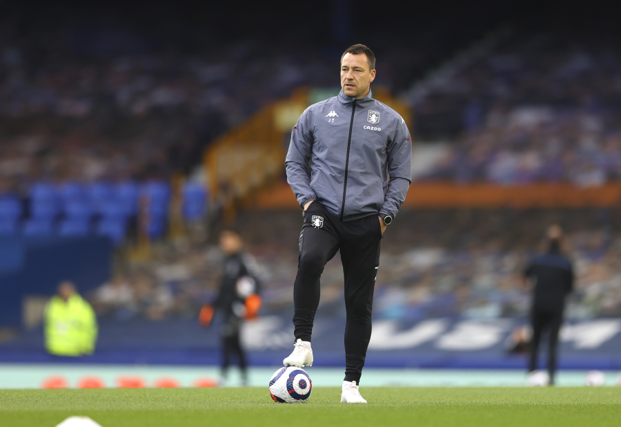 J. Terry leaves "Aston Villa"