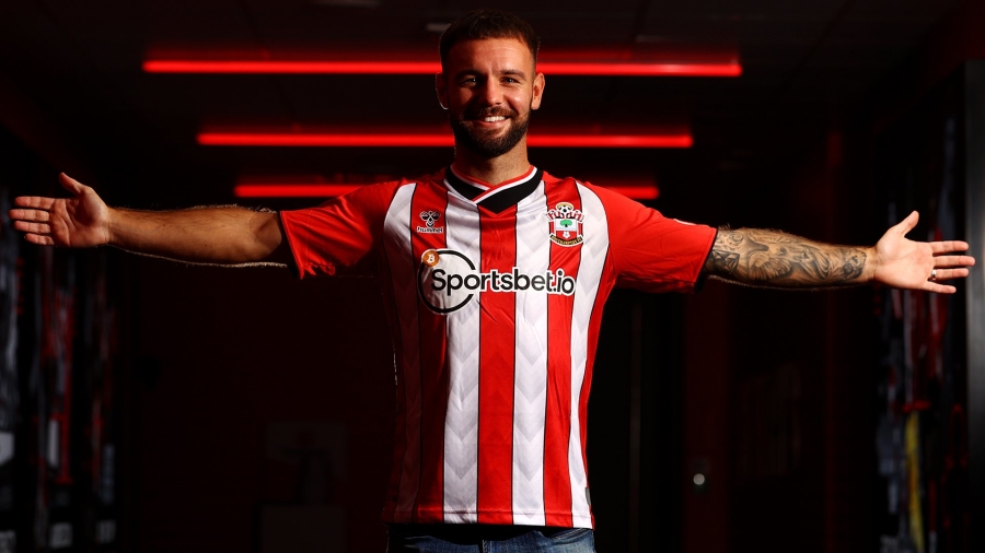 Southampton and Premier League newcomers sign a new striker.