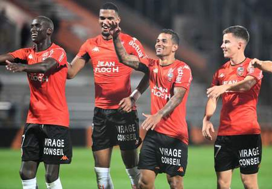 Defense of the title "Lille" falls to Perniek: defeat to "Lorient" team at home