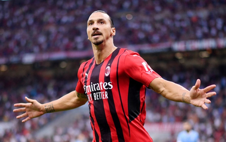 Z. Ibrahimovic should extend contract with "AC Milan"