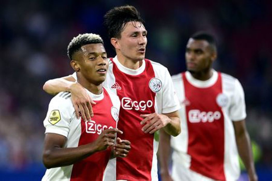 "Ajax" treats its opponents in the Netherlands to 9 goals