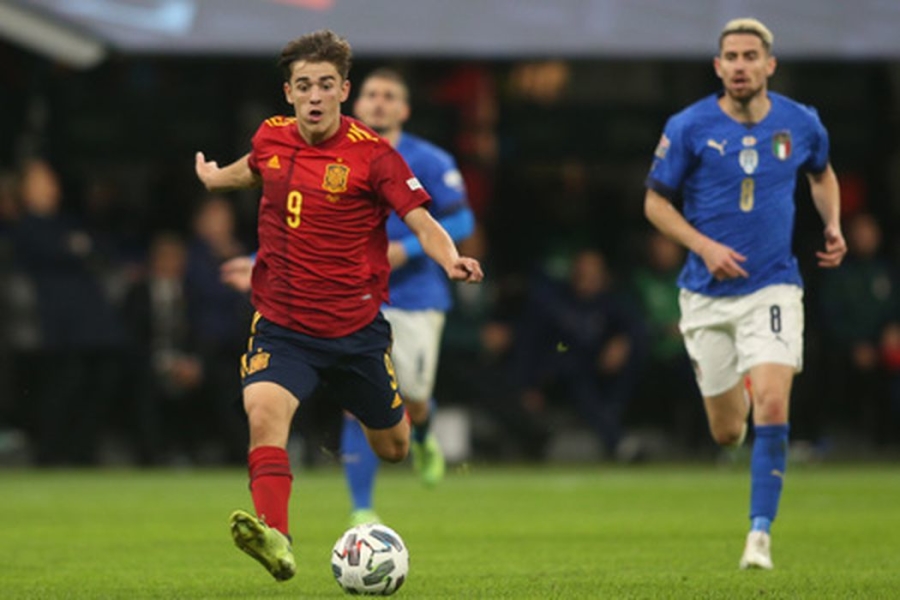 "Barcelona" prepared a five-year contract for 17-year-old prodigy Gavi