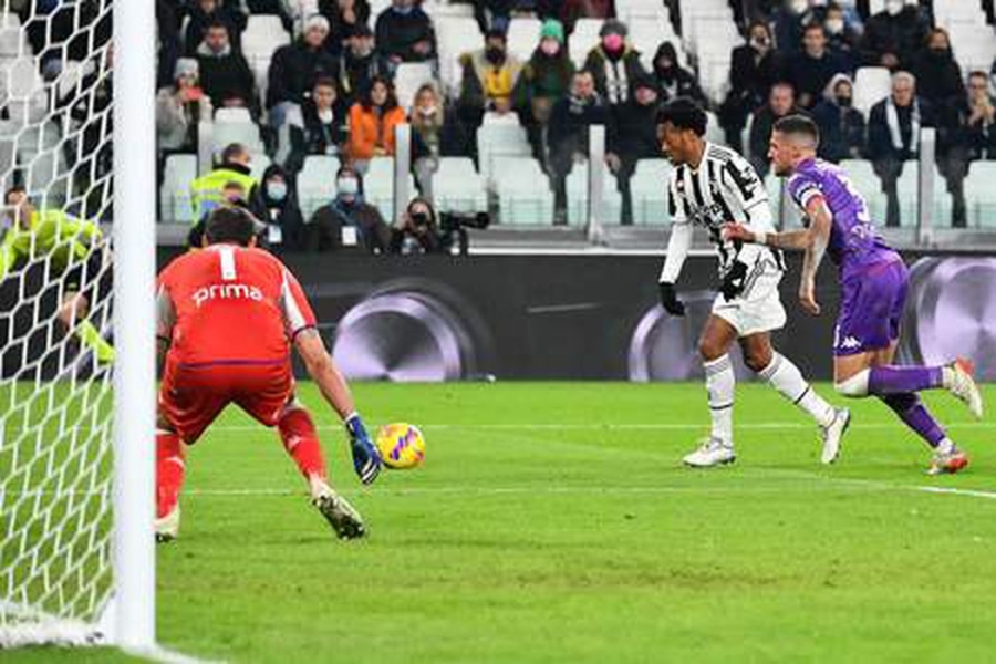 "At the end of the match, Juventus snatched victory against Fiorentina with 10 players left"