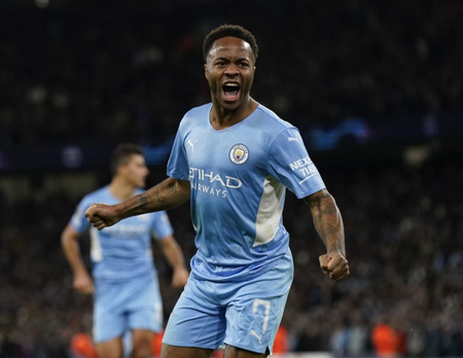 Manchester City will try to extend the contract with R. Sterling.