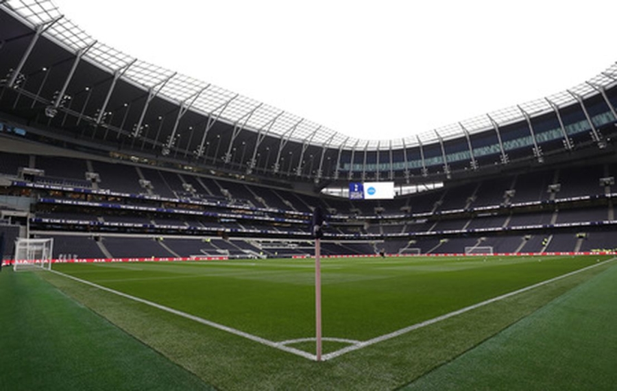 In front of the "Tottenham" stadium - attack by vandals