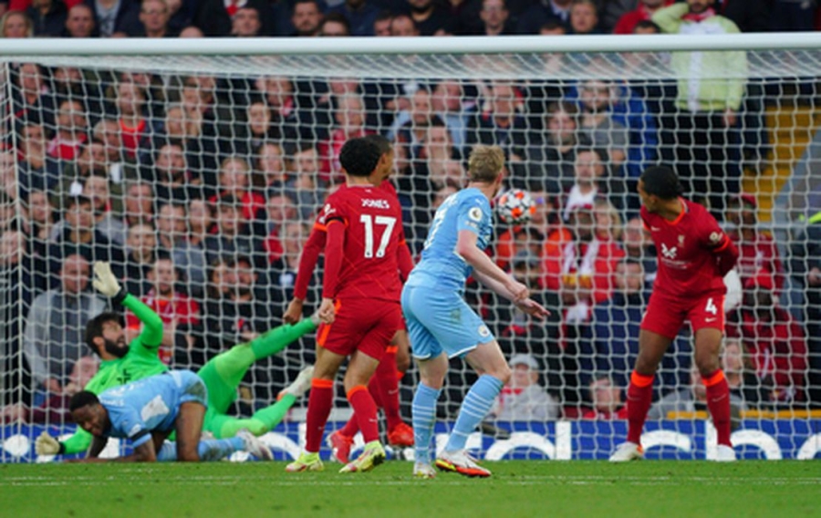 The magic of league cups: "Man City" and "Liverpool" clash in the fourth round.