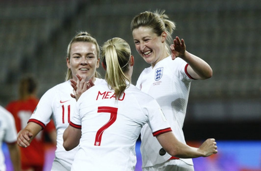 At the Women's European Championship, the English defeated the Norwegians