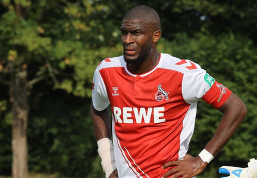 The replacement of S. Haller in the "Borussia" club should be A. Modeste