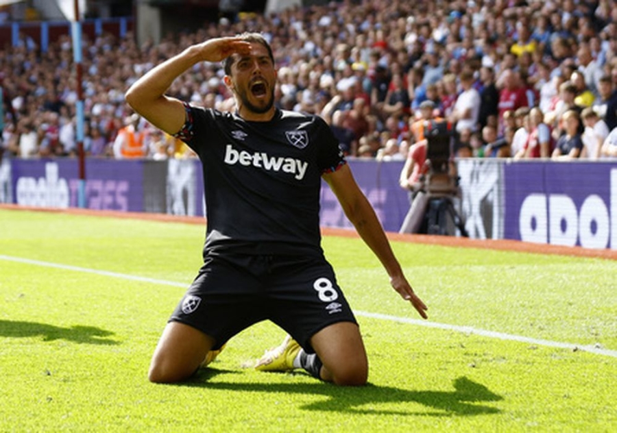 "West Ham" earned their first 3 points in the Premier League