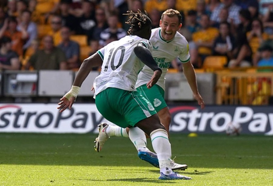 The Newcastle duo wins two Premier League awards in August