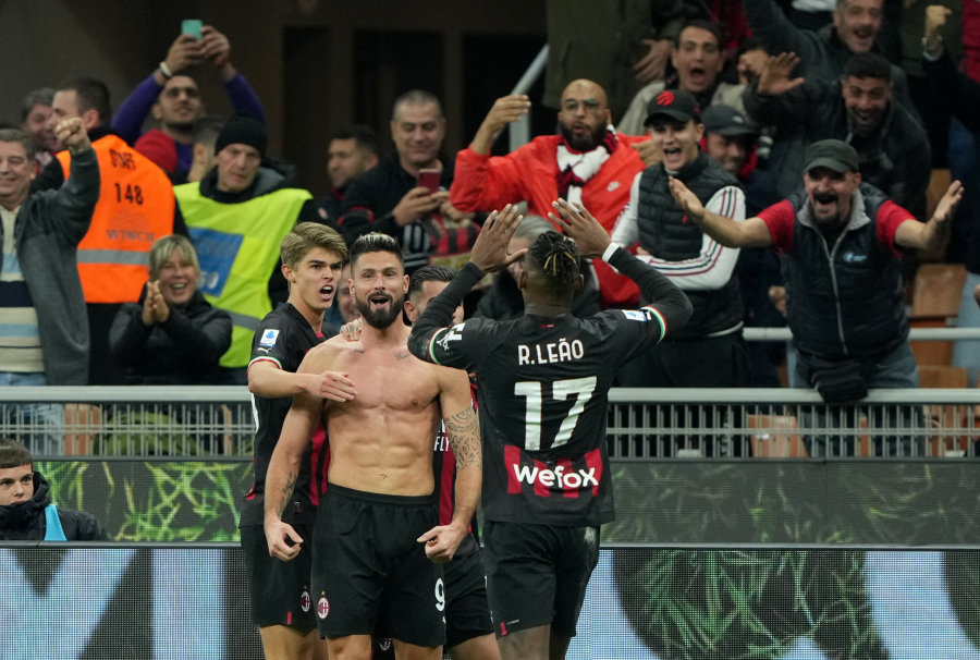 O. Giroud snatches victory for "AC Milan" team